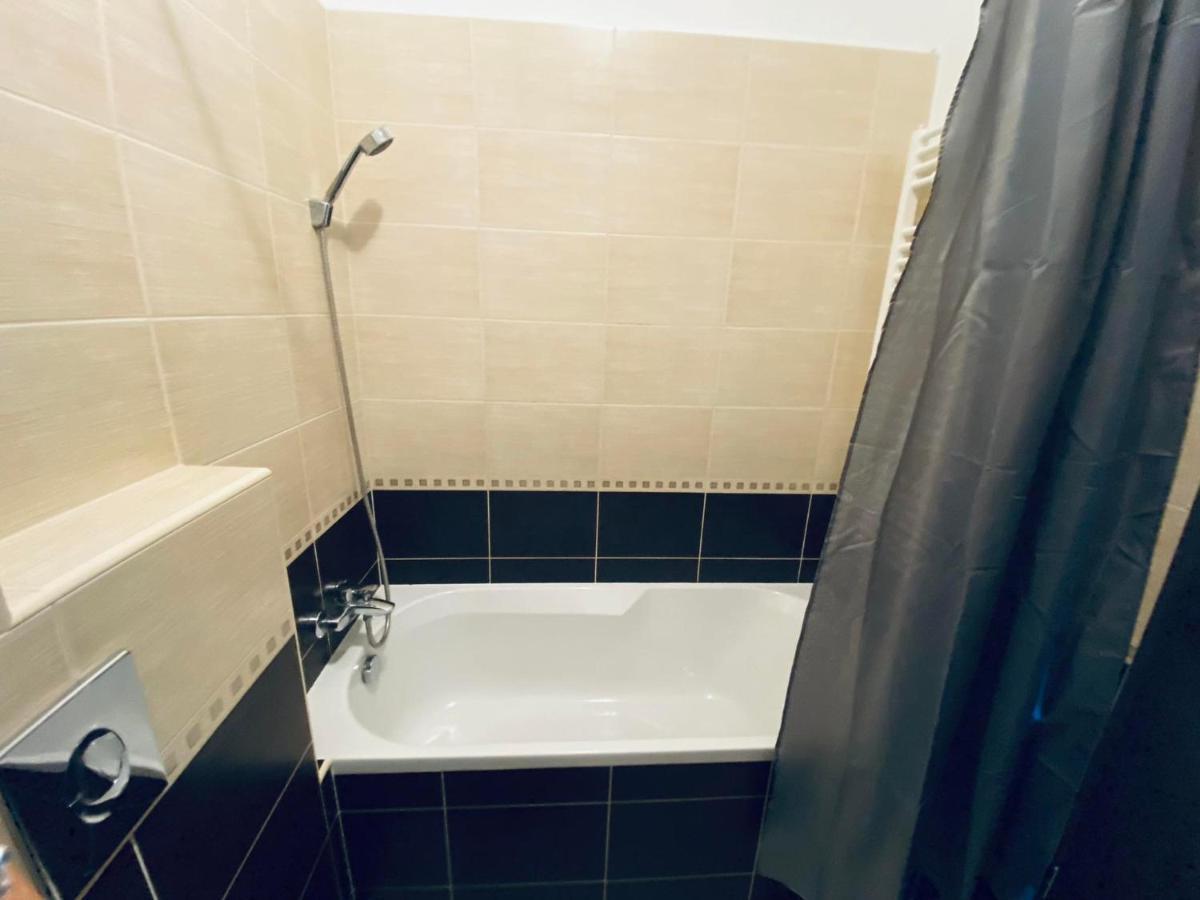 Апартаменты Setany Apartman Шиофок Экстерьер фото